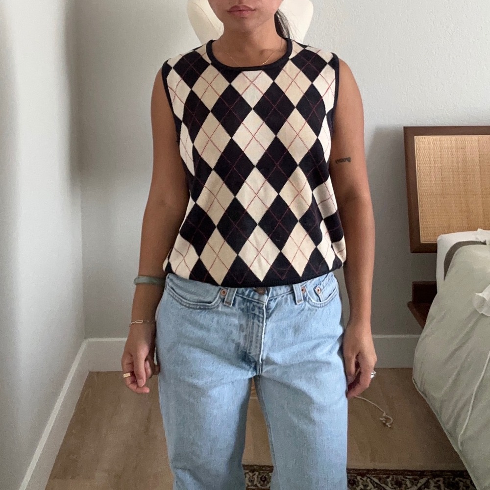 Ann Taylor 100% Silk Argyle Sweater Vest Navy Blue Tan Red Size L Sleeveless